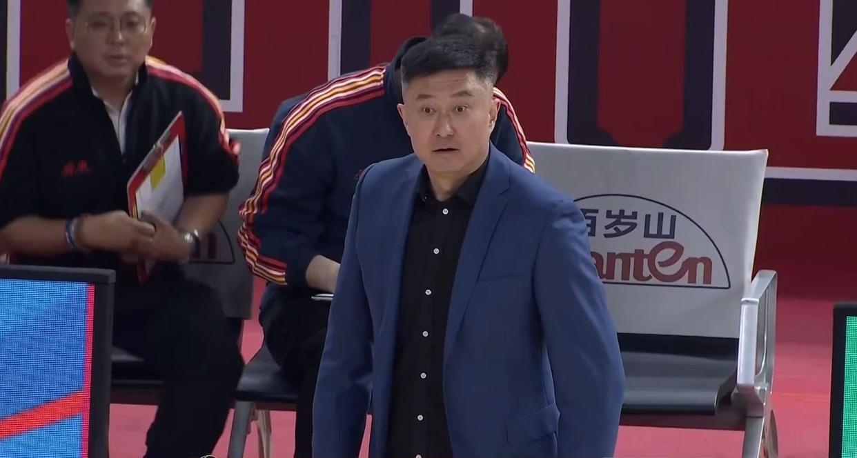 朱芳雨又要出手了广东被曝欲引进于米提，这可是杜锋的争冠底牌