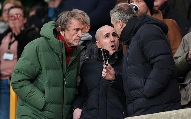 邮报：曼联球迷团体不满俱乐部的高层团队，将发起示威活动