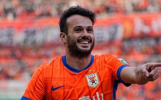 给你机会你不中用海港、蓉城和申花“三车连环追尾”，亚冠病毒太废人！