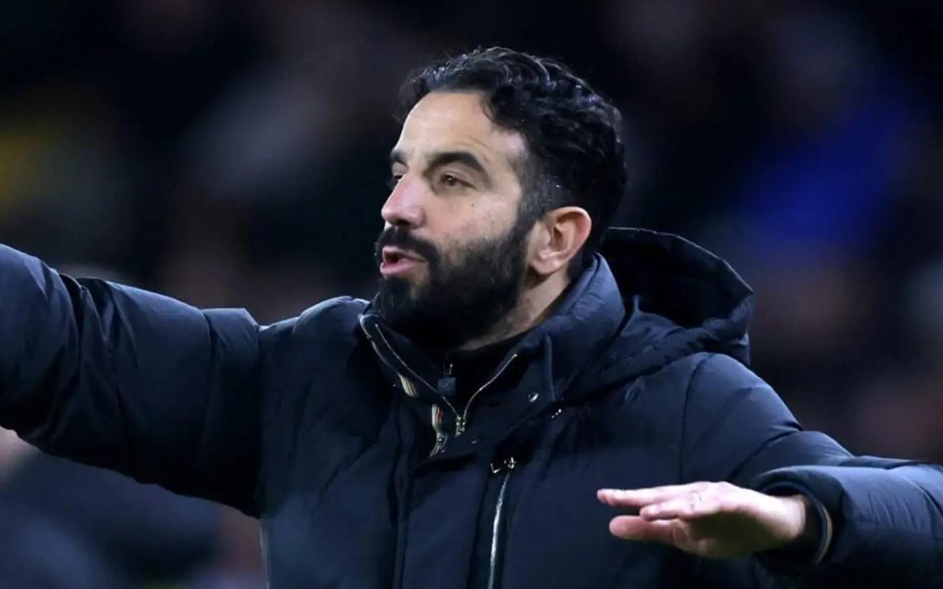 记者：阿莫林能撑到圣诞新年假期，他就能顺利执教完本赛季