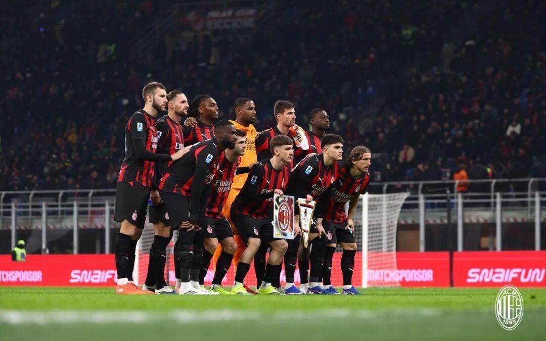 集锦丨莱奥补时绝平，米兰11热那亚