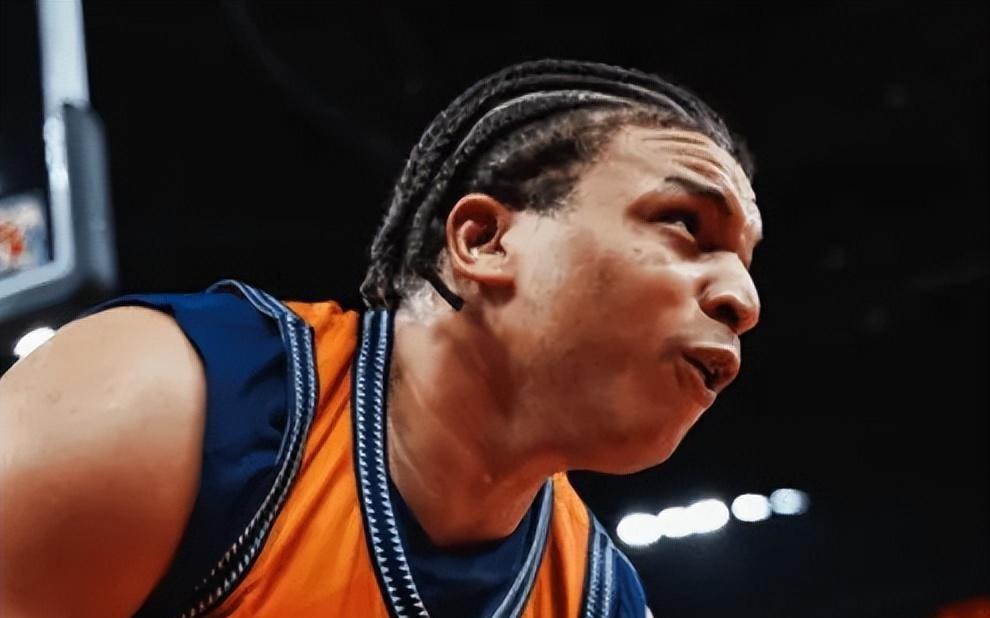 上海大胜广厦！李弘权+三外齐爆，王哲林稳输出，张镇麟喜忧参半