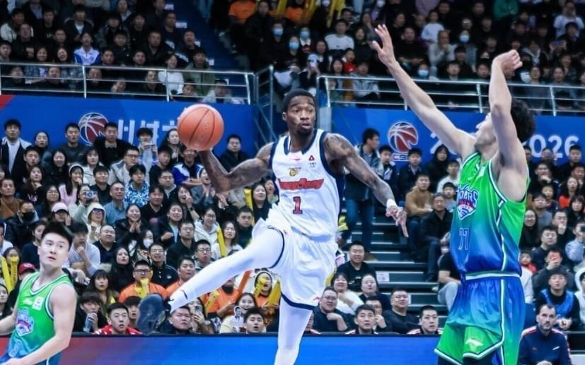 CBA积分榜最新排名出炉！广东逆袭北京冲上第1：辽宁已跌出前八