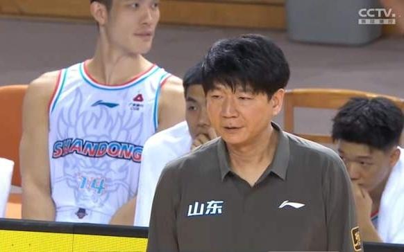 全部过关！邱彪好样的，4人获免测名额，山东男篮还效仿山东泰山