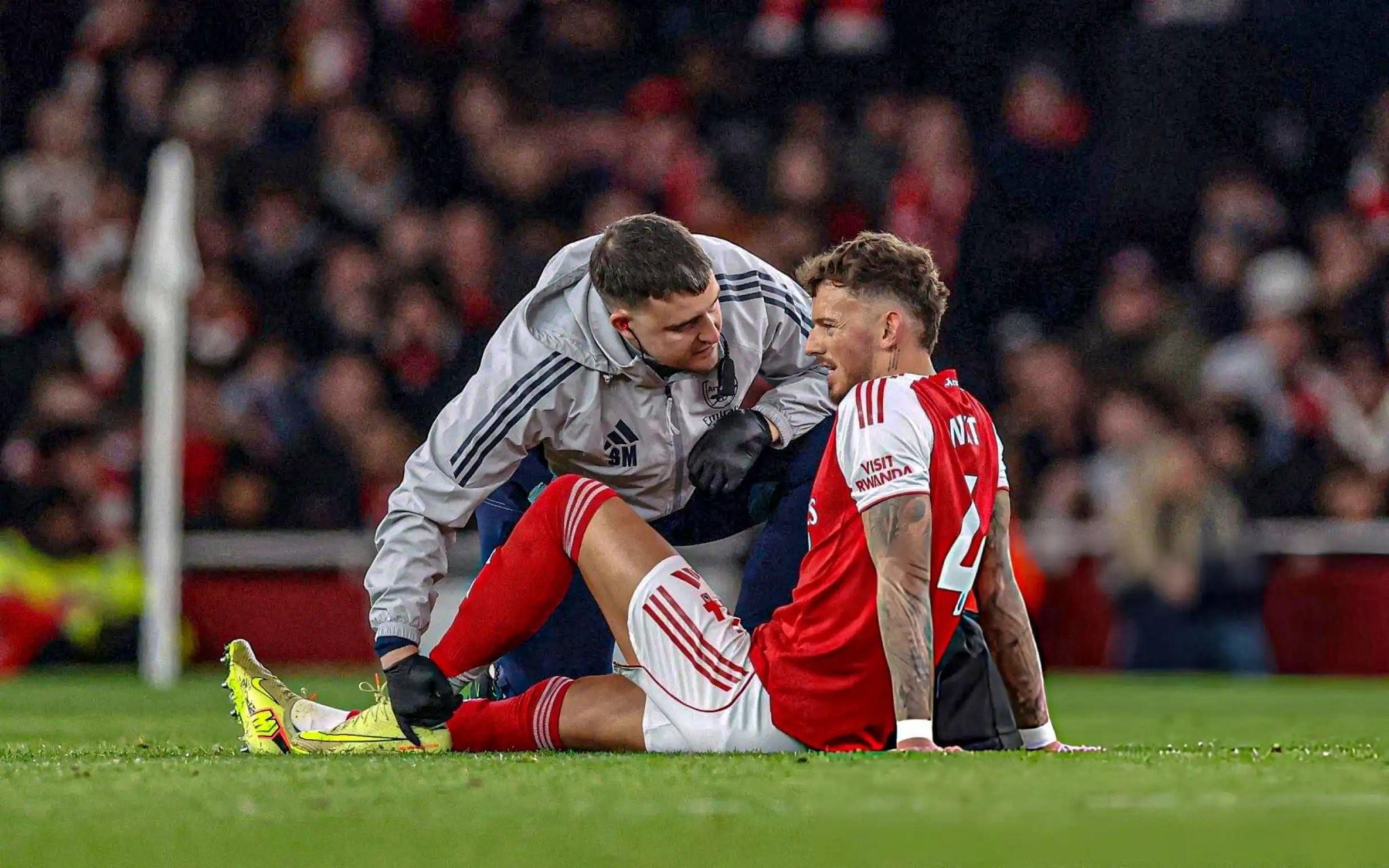 罗马诺：本怀特将至少伤缺一个月，阿森纳希望他1月中旬复出