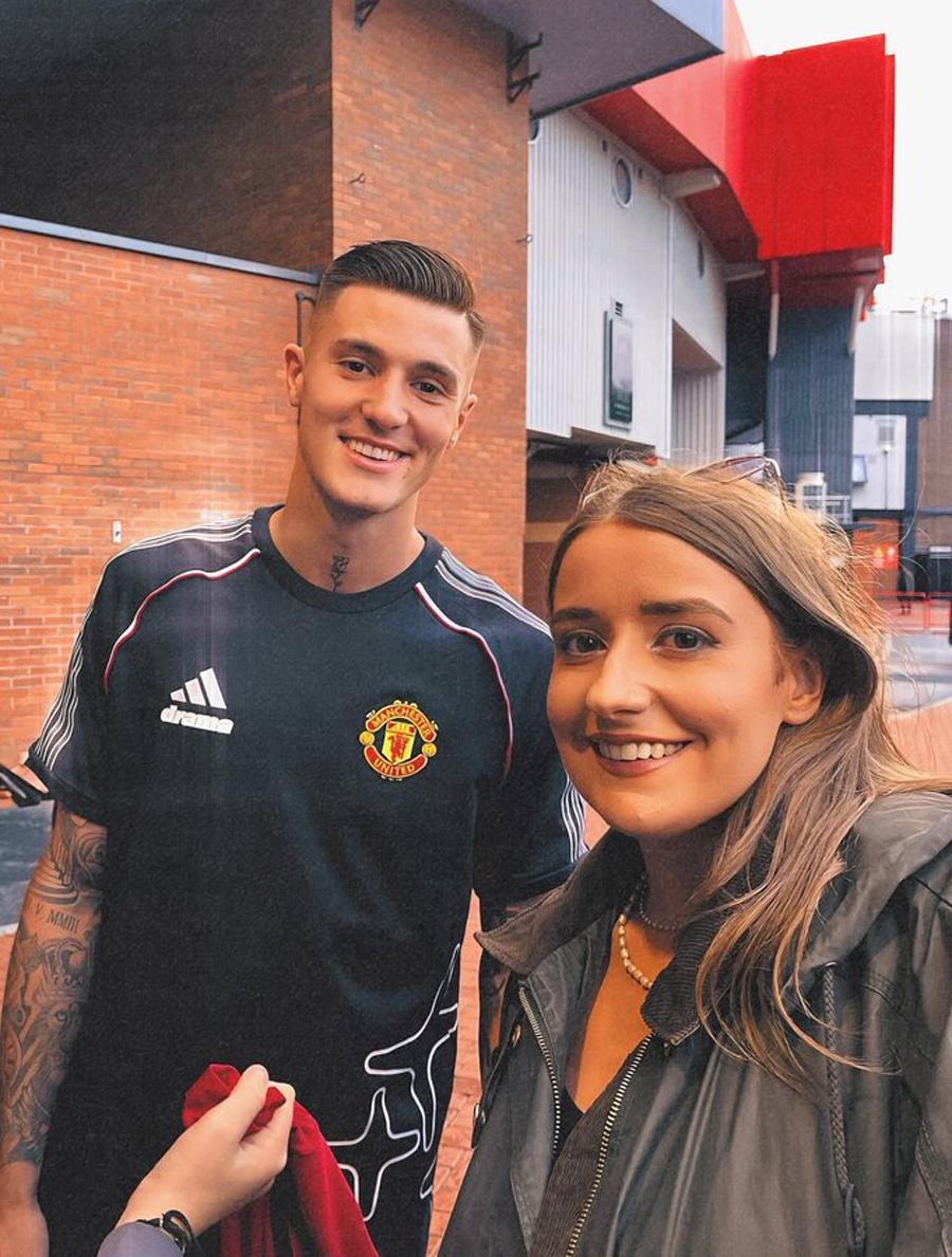 谢什科最新伤情曝光！曼联宁可少打一人也不让他继续踢，原因揭晓