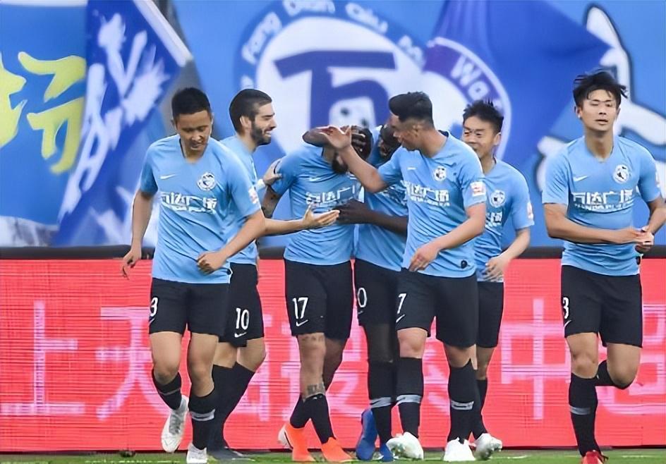 喜讯！他将成大连英博2026赛季首位锁定主力的新援，值得期待