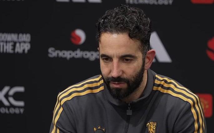 阿莫林：丢球是因为没控制第二落点我们目前非常不稳定