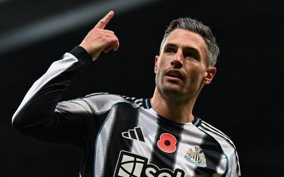 德天空：法比安舍尔在纽卡位置被佳夫取代，冬窗或重返德甲