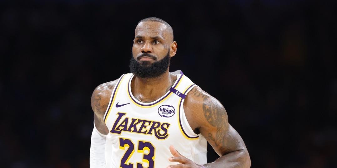 詹姆斯球权生涯新低！但依旧是性价比最高的超巨！