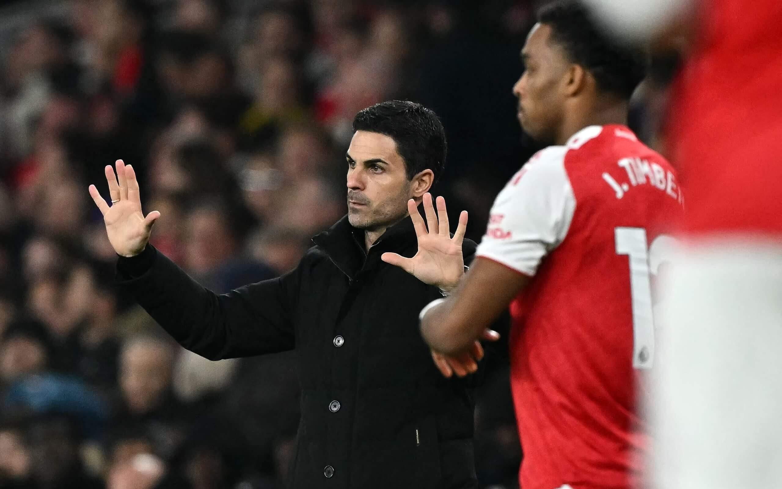 TA：埃泽亮眼表现闪耀全场热刺在最近比赛中都表现得很怯懦