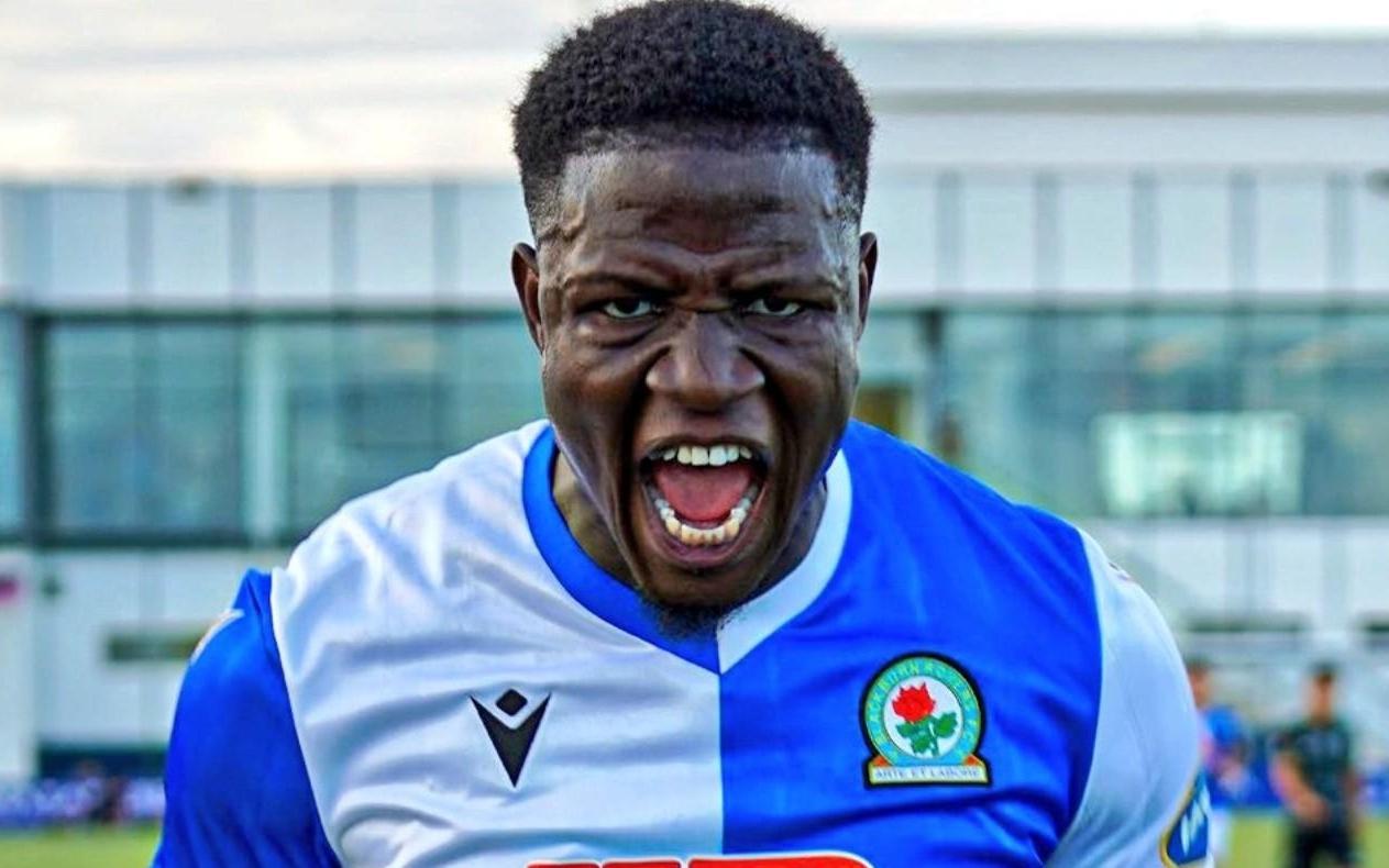 记者：申花与布莱克本就盖伊达成协议