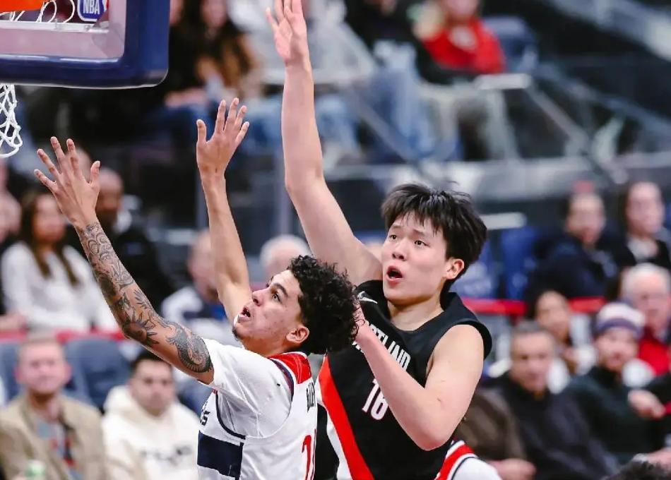 杨瀚森正负值+11，全队最高，他进步明