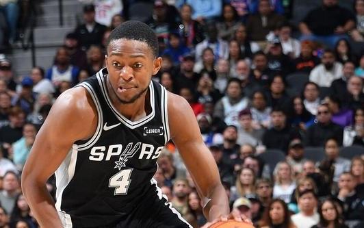 福克斯：我们险些遭遇三连败当下正是强队与弱队拉开差距的阶段