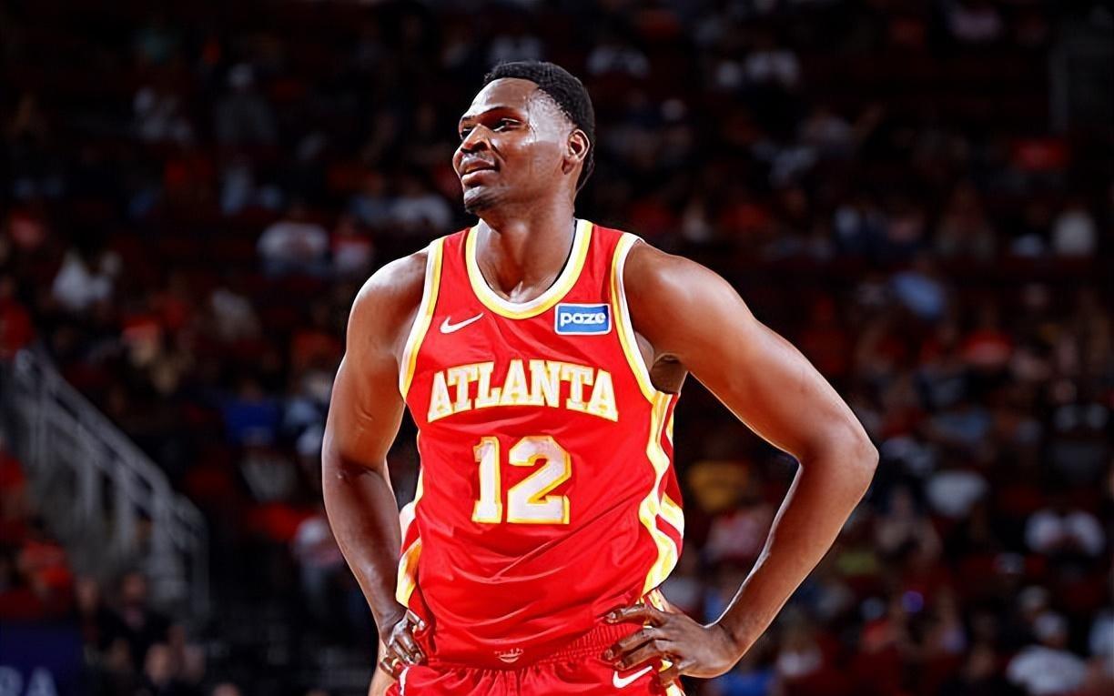 17中16狂砍33分，火箭弃将在老鹰二队打出了一场现象级的比赛