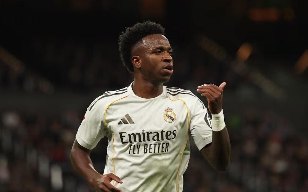 阿斯：维尼修斯再次被主场球迷嘘，赛后没谢场直接回了更衣室