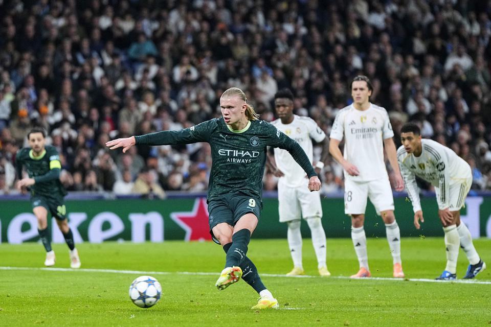 欧冠综述：曼城21逆转皇马阿森纳6战全胜领跑穆帅斩落意甲冠军