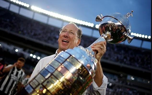 前水晶宫老板：我和船王是合作关系，但我们没有友情价交易