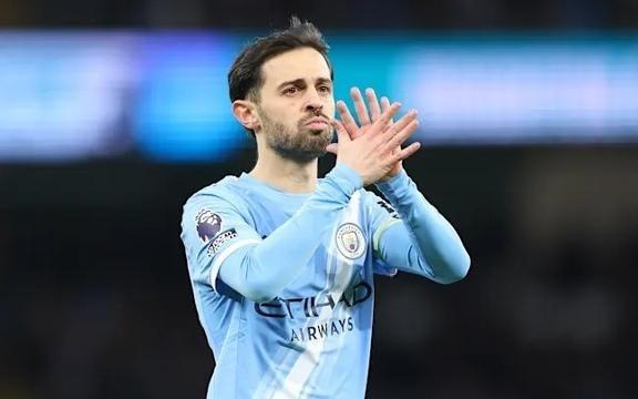 罗马诺：科莫明确否认在谈B席，尤文也没提供过报价