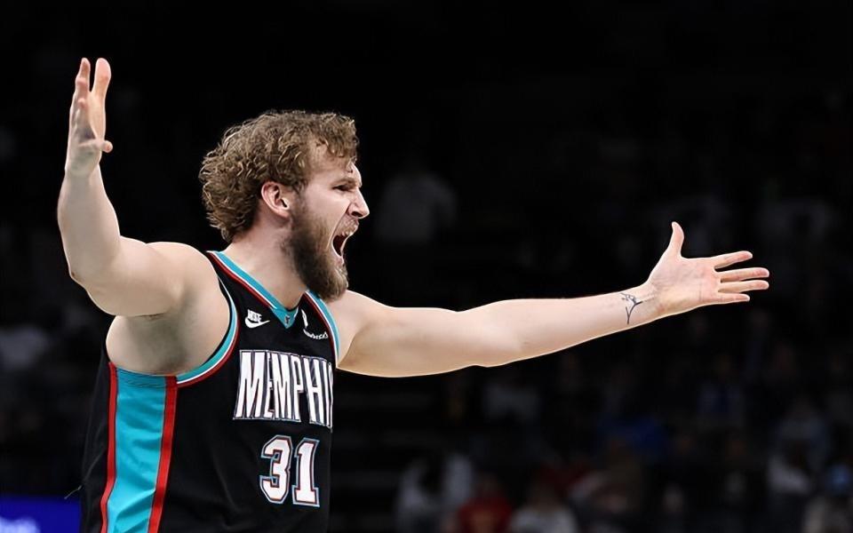 湖人也限制不了他！然而灰熊还是不愿意给内线大将多些出手机会