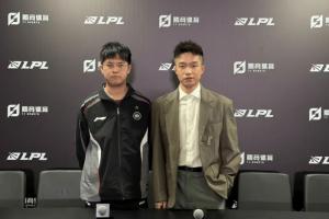 明凯：挺看好我们队伍这阵容，需要重视和解决比赛里的问题