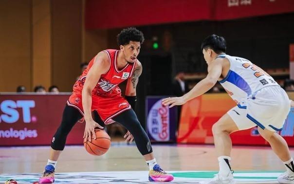 前行无畏丨CBA常规赛第十一轮战胜新疆，斩获三连胜&新年第一场主场胜利！