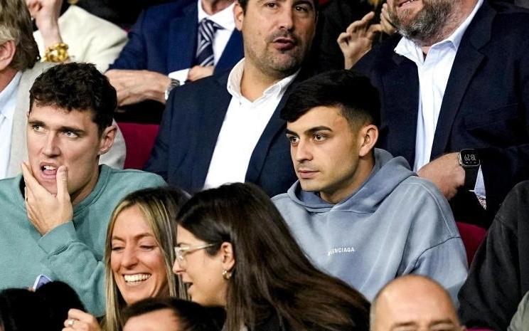 世体：佩德里缺席巴萨赛前合练，确定无缘欧冠客战切尔西