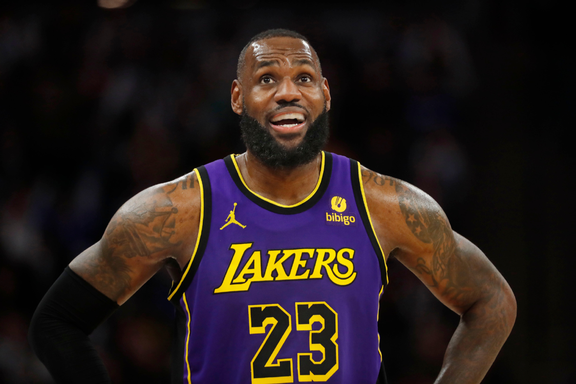 科比前队友：科比末期很少训练！詹姆斯是历史第一人！