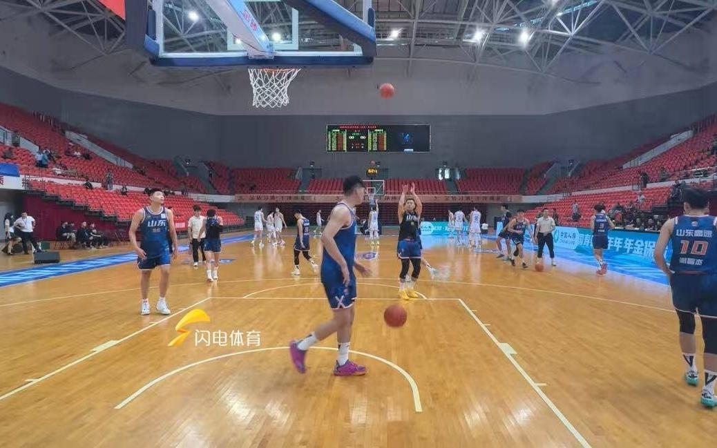 CBA夏季联赛东营站：陈林坚首秀闪耀山东男篮开门红