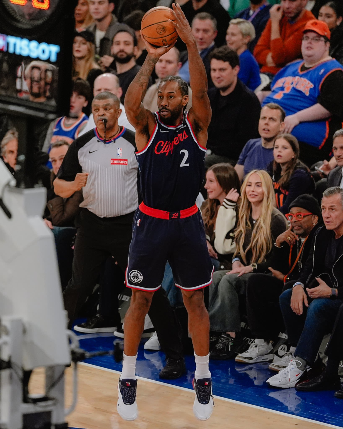 布伦森26+7尼克斯击沉快船结束4连败，唐斯20+11+7小卡25分