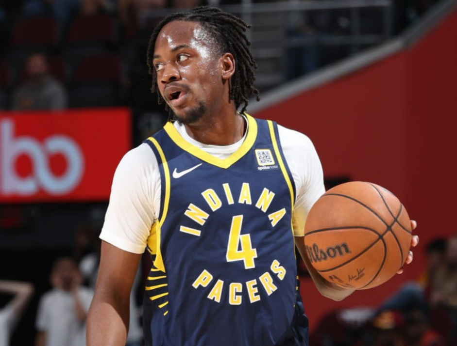 强援报到，火箭双向合同签下冠军后卫，他曾让马刺卡斯尔让出球权