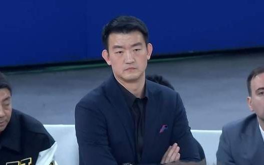 大冷门！豪华之师掀翻卫冕冠军，卢伟完胜王博，张镇麟爆发砍16分