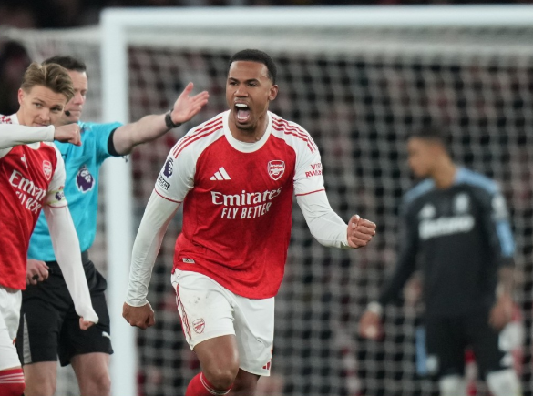 41！阿尔特塔复仇埃梅里，阿森纳终结维拉11连胜，领先曼城5分